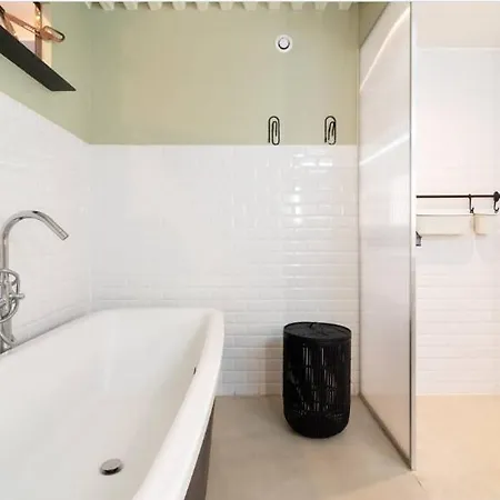 Loft * Τουρκουάν